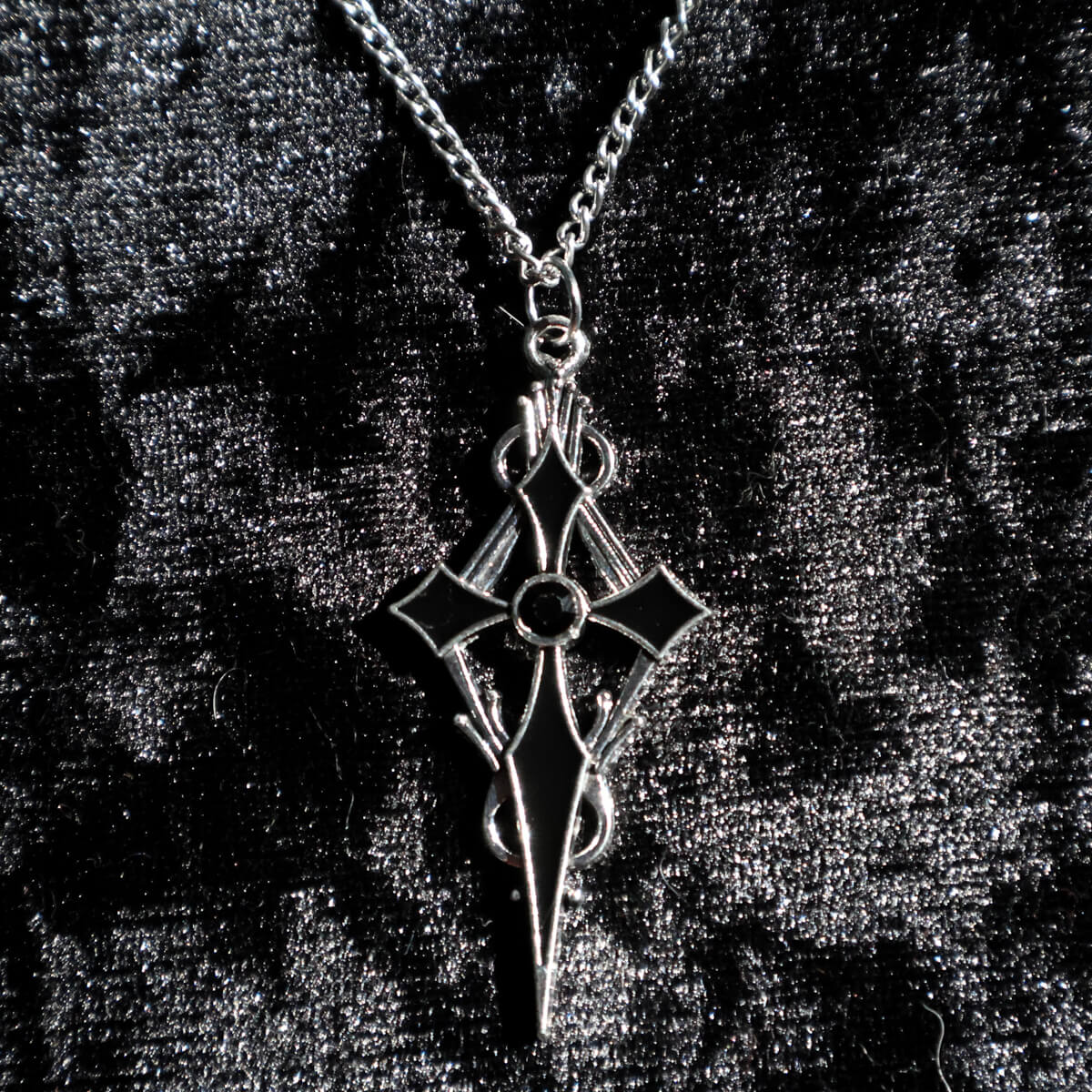 GOTHIC CROSS BLACK GEM NECKLACE - PACK OF 5 - Extreme Largeness Wholesale