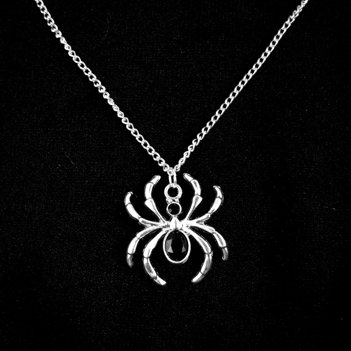 BLACK GEM SPIDER NECKLACE - PACK OF 5 - Extreme Largeness Wholesale