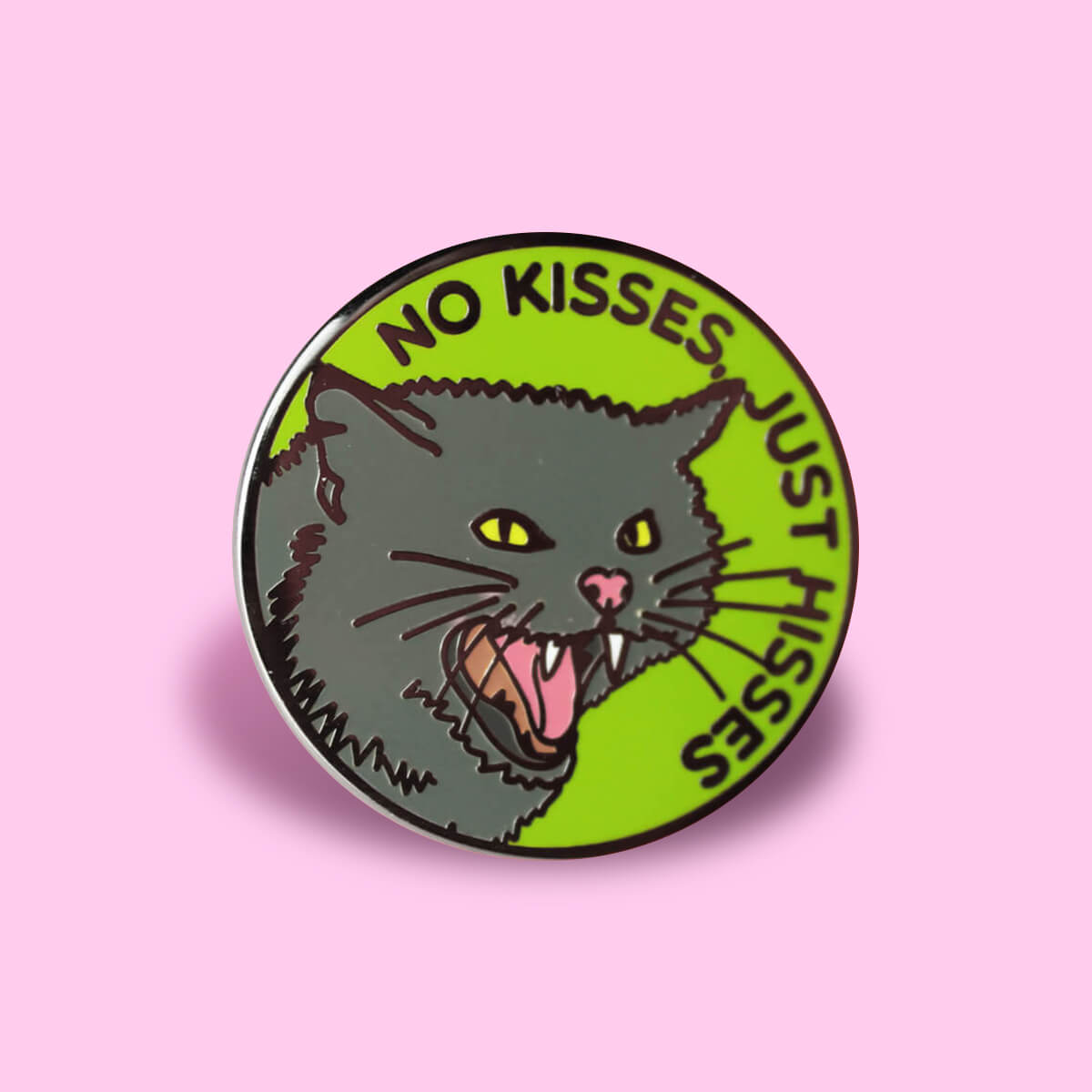 NO KISSES, JUST HISSES ENAMEL PIN - PACK OF 5 - Extreme Largeness Wholesale