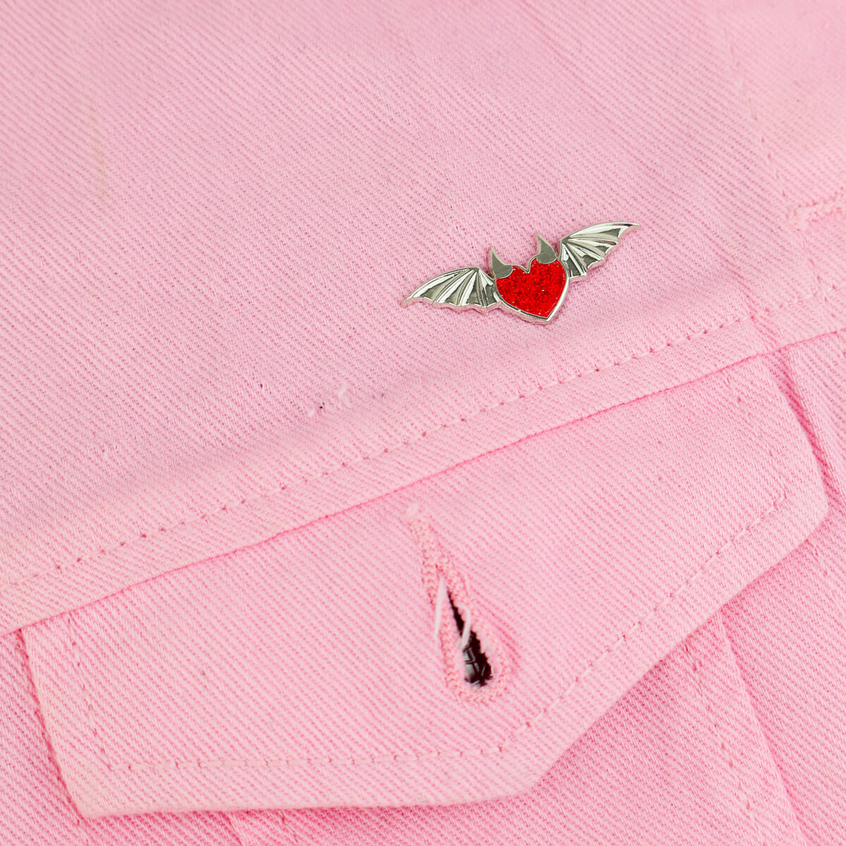 DEVIL HEART WITH WINGS ENAMEL PIN - PACK OF 5 - Extreme Largeness Wholesale