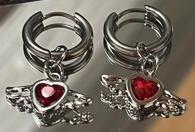 ER1039 Hearts & Wings Silver Hoops Ers - Extreme Largeness Wholesale