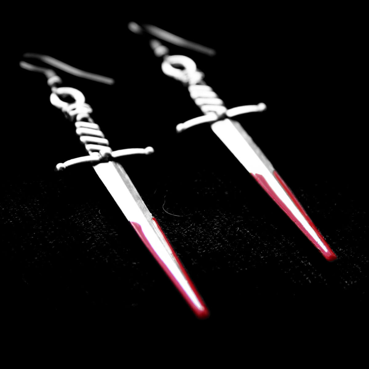 Bloody Dagger Earrings | Extreme Largeness Wholesale