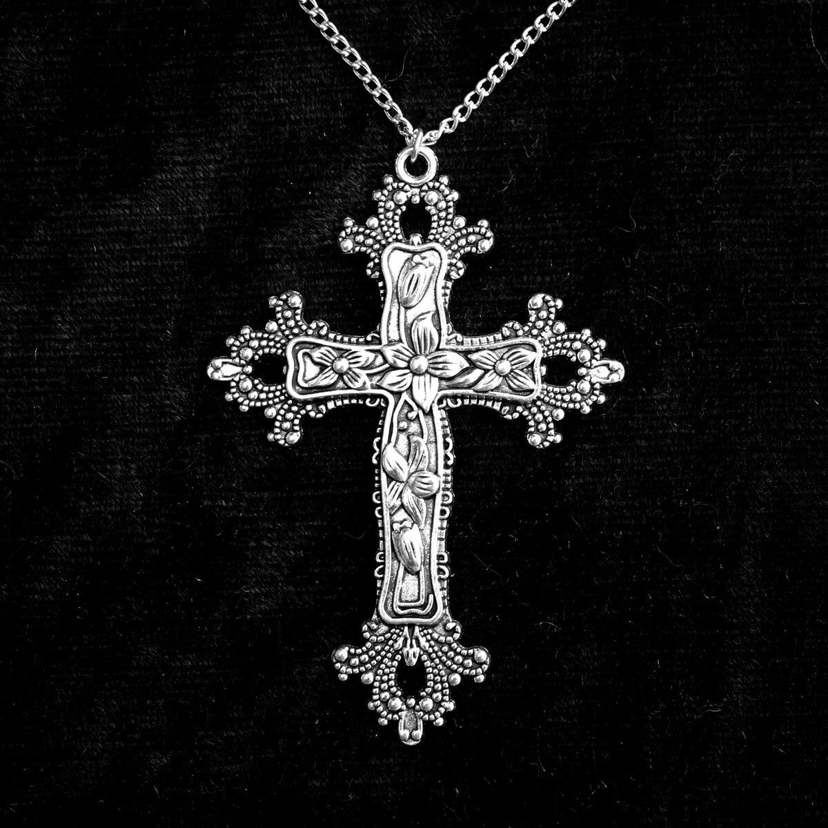 LARGE FLORAL CROSS NECKLACE - PACK OF 5 - Extreme Largeness Wholesale