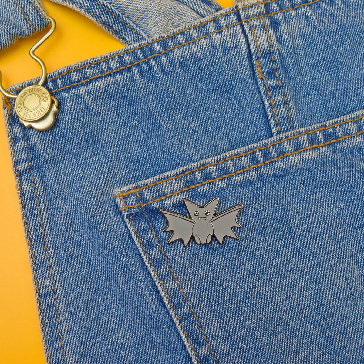 CUTE BAT ENAMEL PIN - PACK OF 5 - Extreme Largeness Wholesale