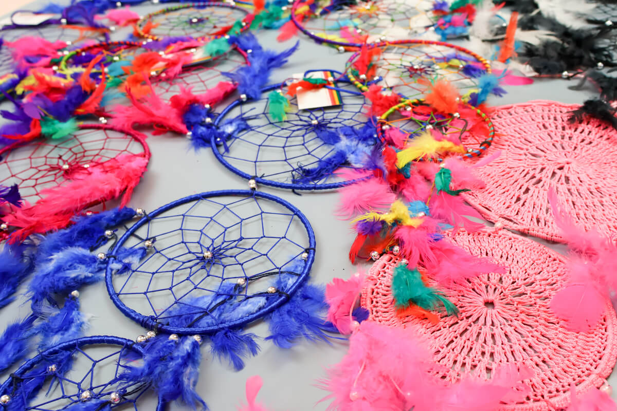 MIX PACK 10 X 20CM DREAMCATCHERS