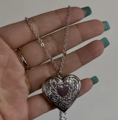 LNK566 Heart Locket Heart Design