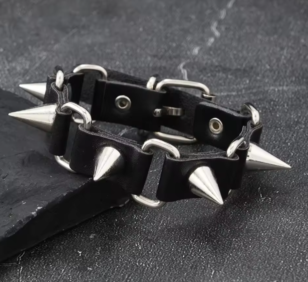 LBRC122	Spiked Wristband - Extreme Largeness Wholesale