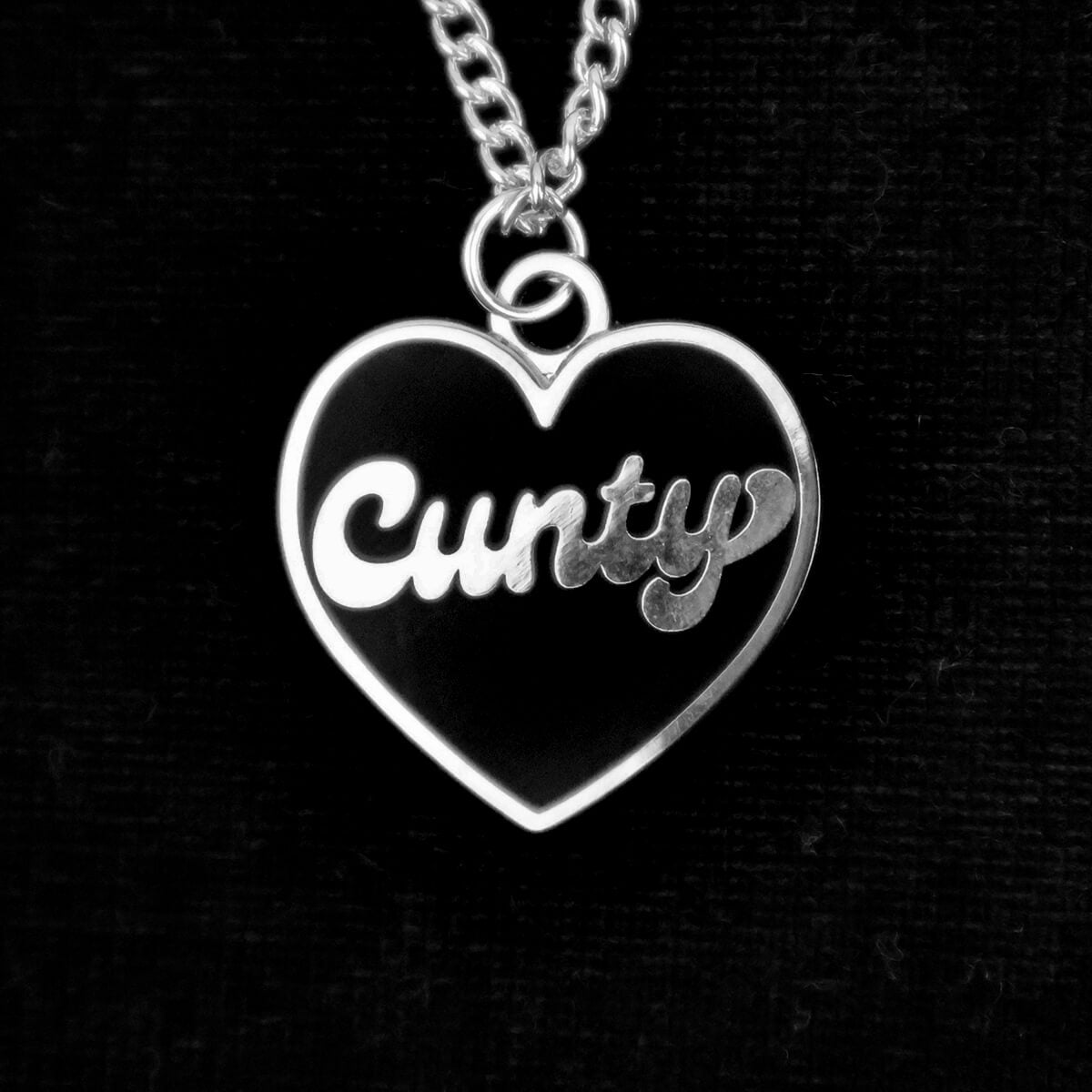 Cunty Black Heart Necklace • Extreme Largeness Wholesale