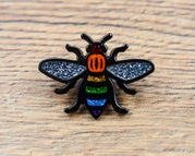 Glitter Rainbow Manchester Bee Pin | Extreme Largeness Wholesale